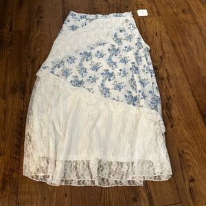 Altar'd State Asymmetrical Floral Lace Skirt - Blue and White